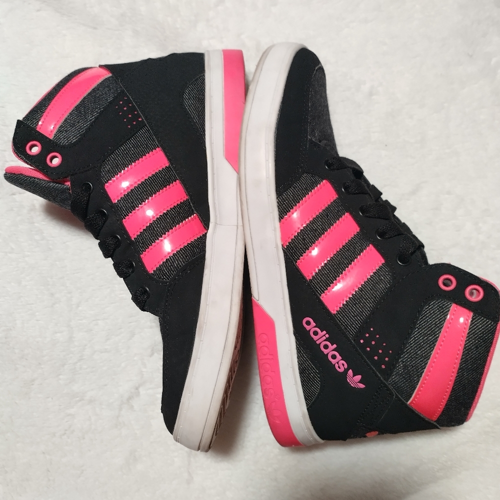 Men's Adidas size 6